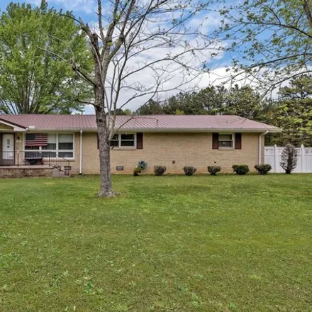 Buy this 4 bed house on 117 Chandler Street in Hohenwald, TN 38462