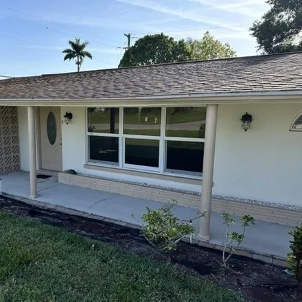 Image 2 - Coral Drive, Orange Harbor Mobile Home Park, Lee County, FL 33905, USA - House for sale