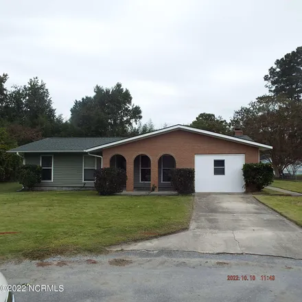 Buy this 3 bed house on 5765 West Redoak Court in Oakwood, Onslow County