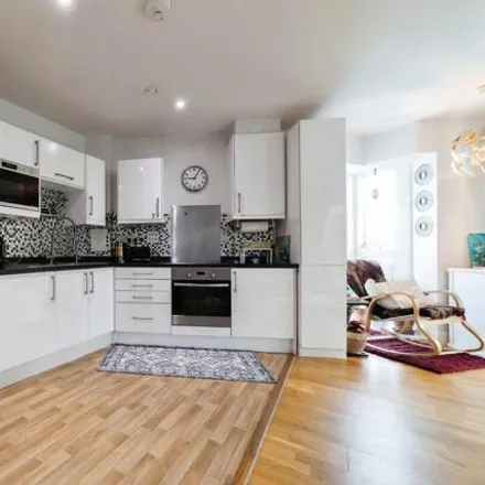 Image 6 - 119 Tarling Road, London, London, E16 - Apartment for sale