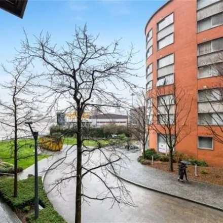 Image 3 - New Providence Wharf, 1 Fairmont Avenue, London, E14 9RF, United Kingdom - Apartment for rent