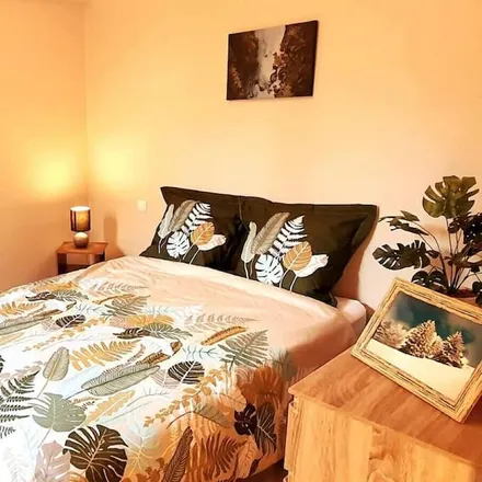 Rent this 1 bed apartment on 27000 Évreux