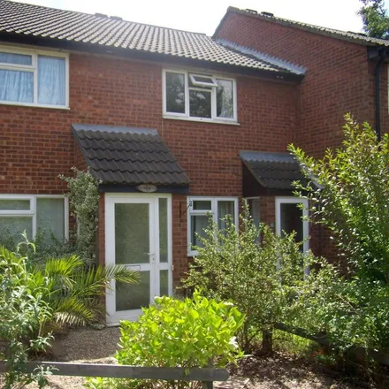 Rent this 2 bed townhouse on 24 Arden Road in Cambridge, CB4 2UJ