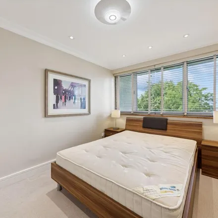 Image 5 - Gate Hill Court, 166 Notting Hill Gate, London, W11 3QT, United Kingdom - Apartment for rent