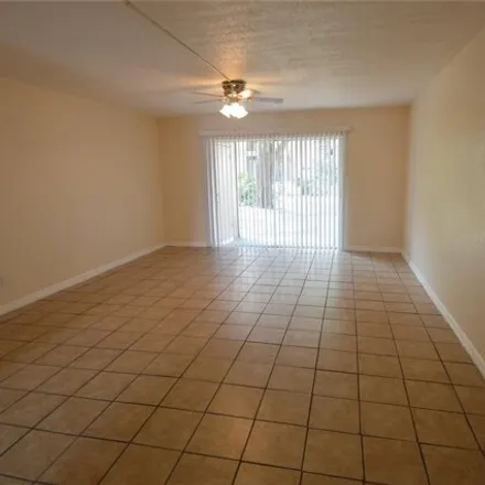 Image 3 - 7533 Needle Leaf Place, Hillsborough County, FL 33617, USA - Condo for rent