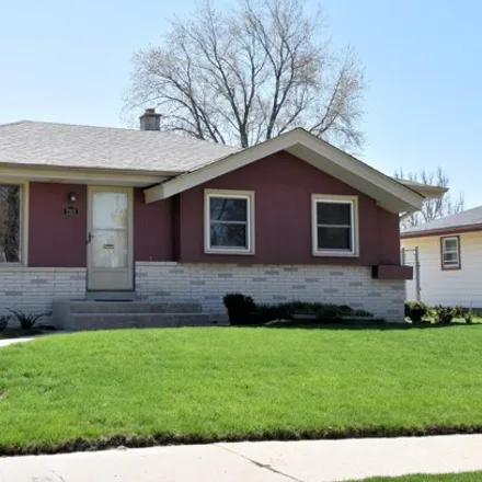 Buy this 3 bed house on 7201 West Acacia Street in Milwaukee, WI 53223