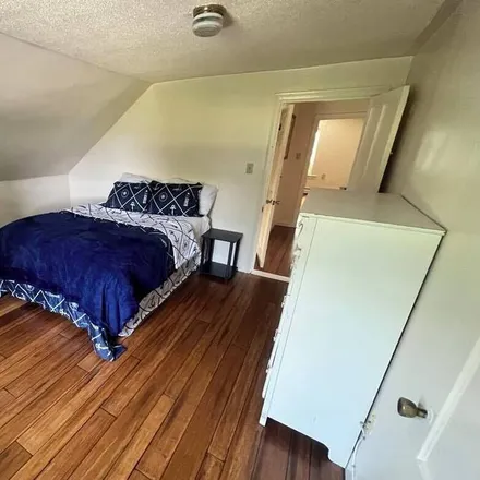 Rent this 2 bed apartment on Bristol in RI, 02809