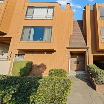 Buy this 3 bed condo on Green Light Auto Wholesale in County Street, Daly City