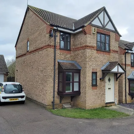 Rent this 3 bed apartment on Shackleton Drive in Daventry, NN11 0SF