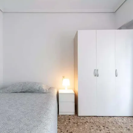 Rent this 4 bed room on Godofredo BuenosAires - Parc in Calle Ceramista Godofredo Buenosaires, 12005 Castelló de la Plana