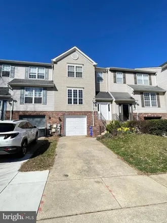 Rent this 3 bed townhouse on 6199 Little Foxes Run in Columbia, MD 21045