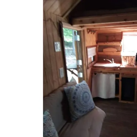 Rent this 3 bed house on Bryson City