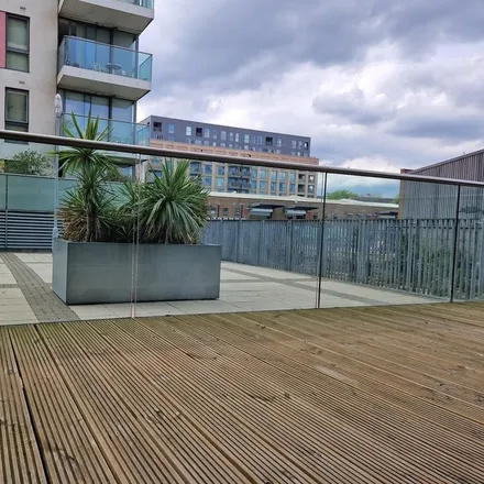 Image 9 - Abbott's Wharf, 93 Stainsby Road, Bow Common, London, E14 6JN, United Kingdom - Apartment for rent
