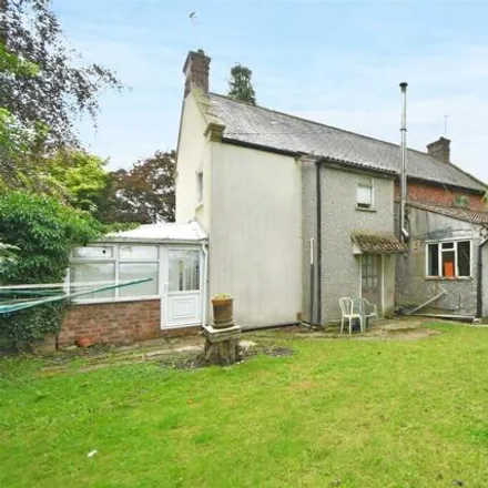 Image 7 - Queen Victoria Road, New Tupton, S42 6BJ, United Kingdom - House for sale