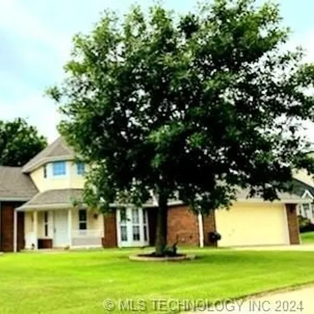 Image 1 - 213 Steeper Drive, Bartlesville, OK 74006, USA - House for sale