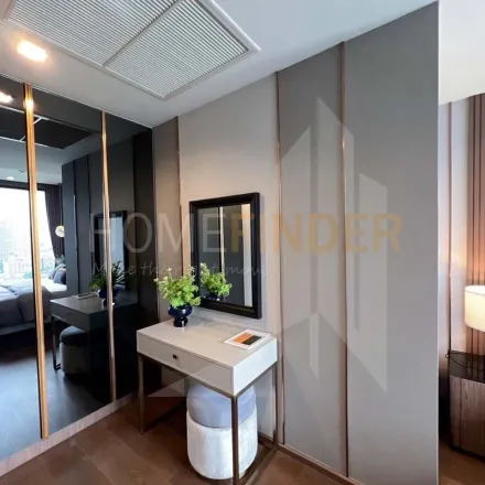 Image 1 - Soi Sukhumvit 36, Khlong Toei District, 10110, Thailand - Apartment for rent