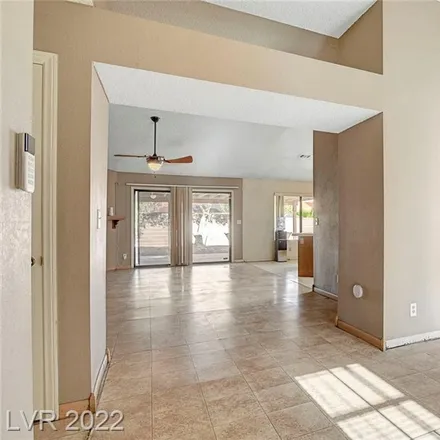 Image 5 - 3040 North Torrey Pines Drive, Las Vegas, NV 89108, USA - House for sale