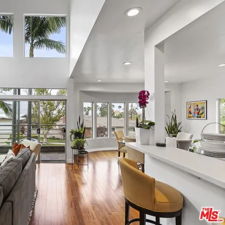 Image 2 - 8234 Rees Street, Los Angeles, CA 90293, USA - House for sale