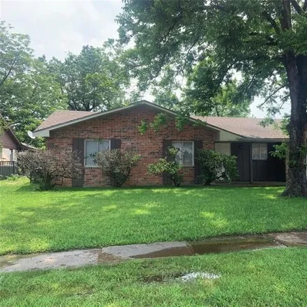 Rent this 3 bed house on 8656 Valley South Drive in Houston, TX 77078