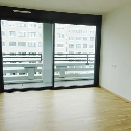 Rent this 3 bed apartment on Herriotstraße 5 in 60528 Frankfurt, Germany