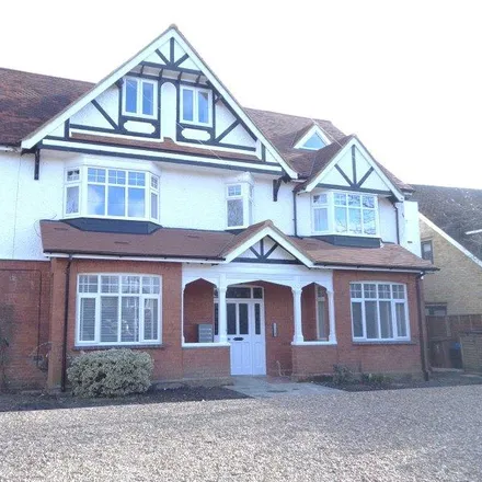 Rent this 2 bed apartment on Southwood in Wokingham, RG40 2HF