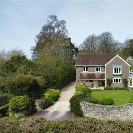 Buy this 5 bed house on Foyle Hill in Shaftesbury, SP7 0AG