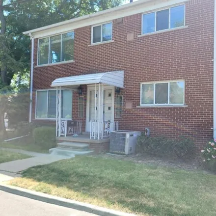 Rent this 2 bed house on Lake Court in Grosse Pointe Park, MI 48230