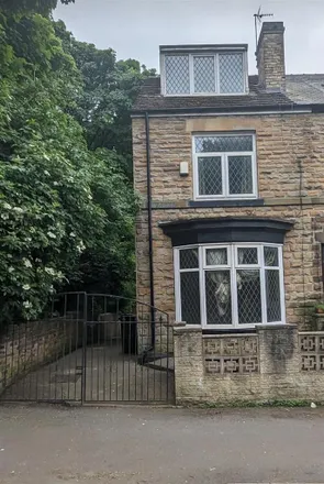Rent this 4 bed duplex on City Road/Cemetery in City Road, Sheffield