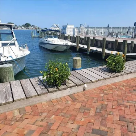 Buy this 2 bed condo on 10 Stirling Cv Unit 10 in Greenport, New York