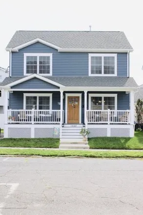 Rent this 3 bed house on 1452 C Street in Belmar, Monmouth County