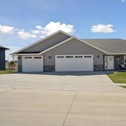Buy this 4 bed house on 3489 Wagon Wheel Lane in Dubuque, IA 52002