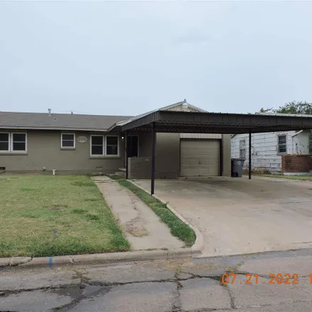 Buy this 3 bed house on 2316 Northwest 35th Street in Lawton, OK 73505