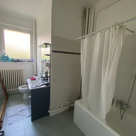 Rent this 2 bed apartment on 5 Avenue Louis le Débonnaire in 57000 Metz, France
