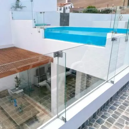 Buy this 6 bed house on unnamed road in Cerro Azul, Peru