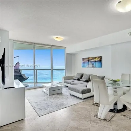 Image 9 - La Perla Ocean Residences, 16699 Collins Avenue, Sunny Isles Beach, FL 33160, USA - Condo for rent