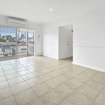 Image 9 - Dilhorn Lane, Perth WA 6050, Australia - Apartment for rent