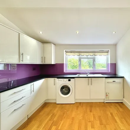 Image 3 - Preston Road, London, HA9 8NL, United Kingdom - House for rent