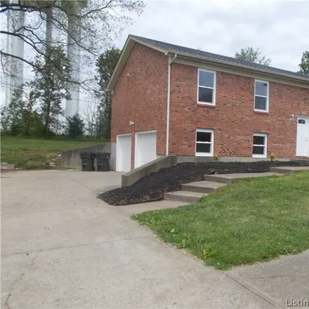 Buy this 3 bed house on 492 North Parkline Drive in New Albany, IN 47150