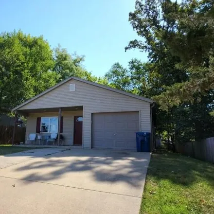Buy this 3 bed house on 122 Laurel Street in Hollister, MO 65672