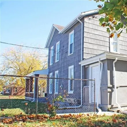 Buy this 4 bed house on 1490 Calumet Avenue in Oakland, Middletown