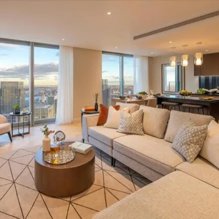 Buy this 3 bed apartment on Calligaris in Landmark Square, Canary Wharf