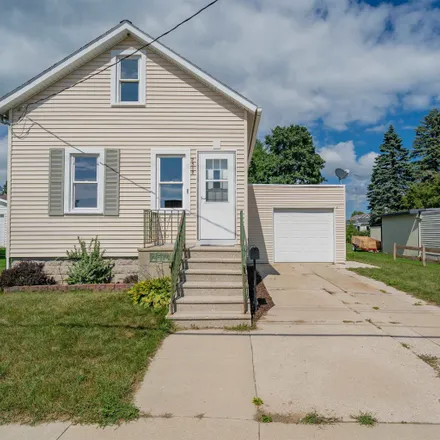 Buy this 2 bed house on 2512 12th Street in Two Rivers, WI 54241