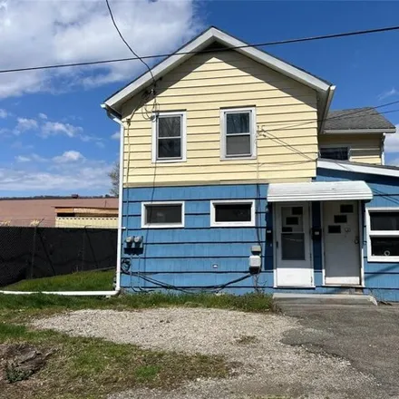 Rent this 3 bed apartment on 4 Erie Street in City of Binghamton, NY 13905