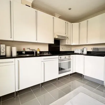 Image 6 - Whitbourne Avenue, Swindon, SN3 2HJ, United Kingdom - Apartment for rent