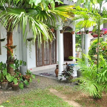 Rent this 1 bed house on Thalgasgoda