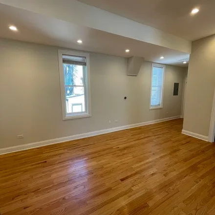 Rent this 3 bed apartment on 846 North Hermitage Avenue in Chicago, IL 60622