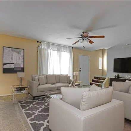 Image 2 - Las Vegas Country Club, LVCC Loop, Winchester, NV 89169, USA - Condo for sale