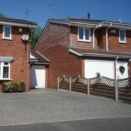 Buy this 2 bed duplex on Brunel Grove in South Staffordshire, WV6 7YD