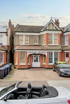 Rent this 1 bed apartment on Redbourne Avenue in London, N3 2BB