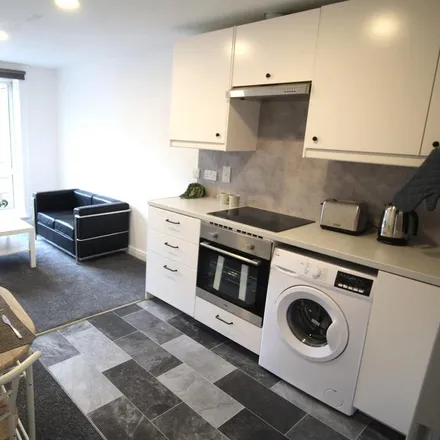 Rent this 2 bed apartment on Samara Plaza in Clarendon Road, Leeds